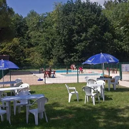 Avec Terrasse - 8 Pers. - Api-1-52-2214 Campsite