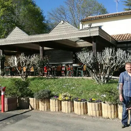 Avec Terrasse - 8 Pers. - Api-1-52-2214 * Saint-Astier (Dordogne)